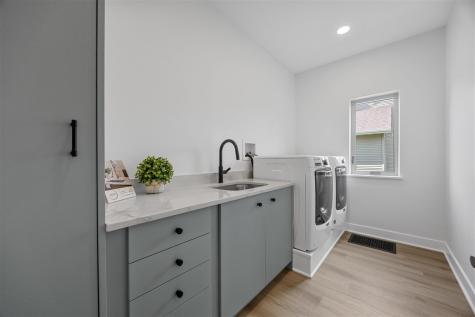 280 N Juniper Street North Liberty IA 52317