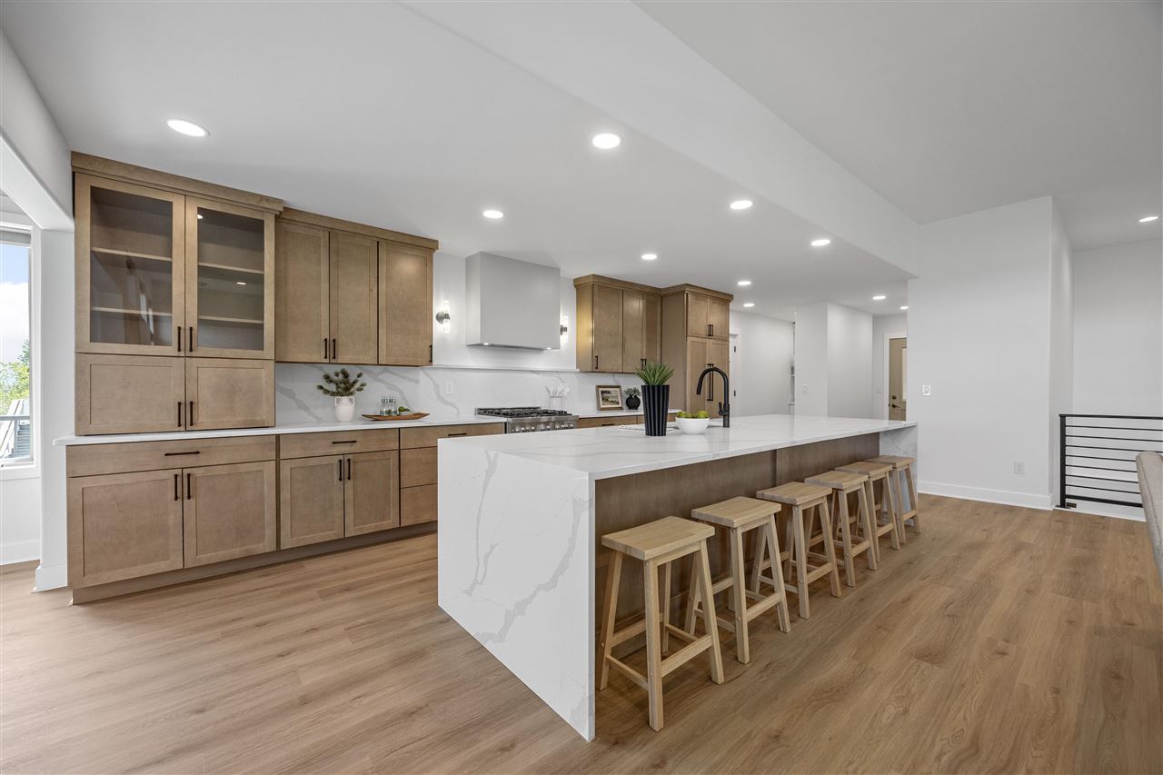280 N Juniper Street North Liberty IA 52317