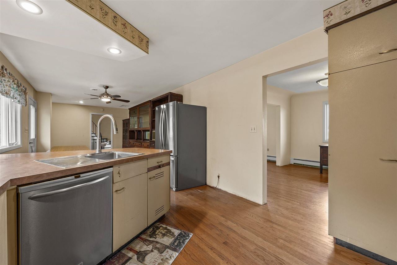 2209 44th Avenue Homestead IA 52236