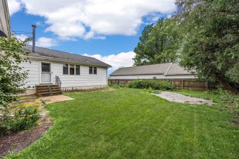 2209 44th Avenue Homestead IA 52236