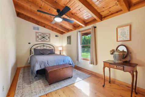 57 Solon Road Solon IA 52333