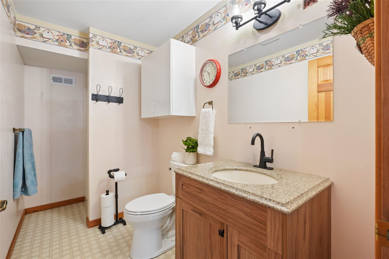 57 Solon Road Solon IA 52333