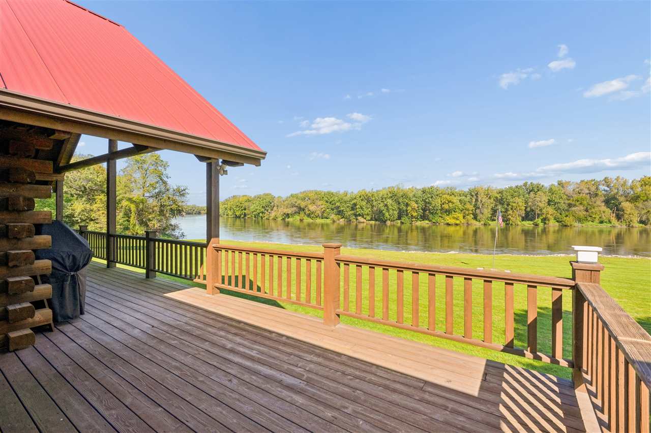 57 Solon Road Solon IA 52333