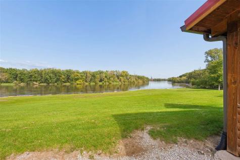 57 Solon Road Solon IA 52333