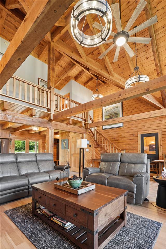 57 Solon Road Solon IA 52333