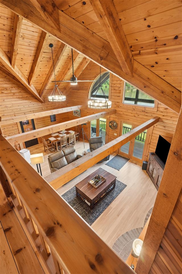 57 Solon Road Solon IA 52333