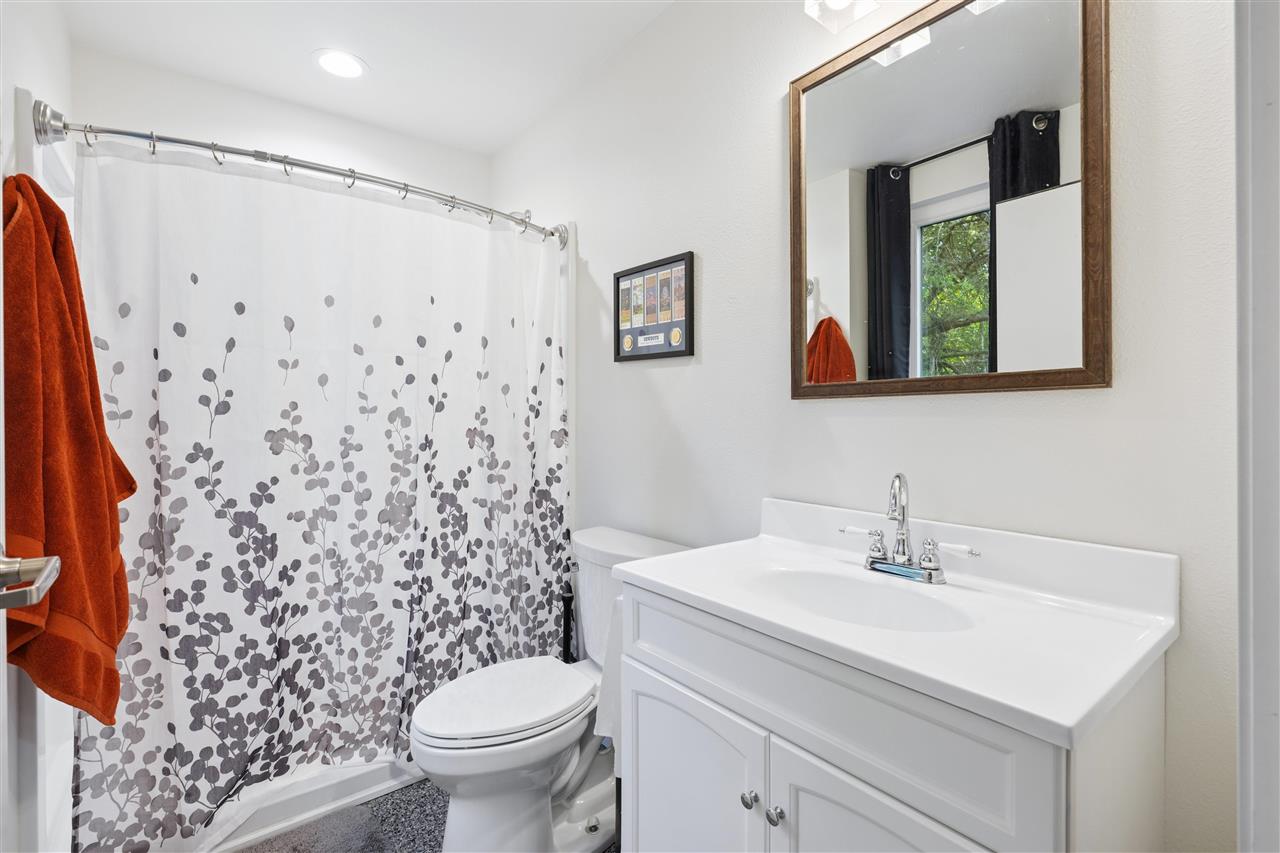 57 Solon Road Solon IA 52333