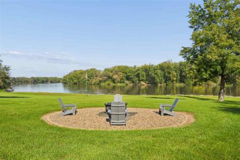 57 Solon Road Solon IA 52333