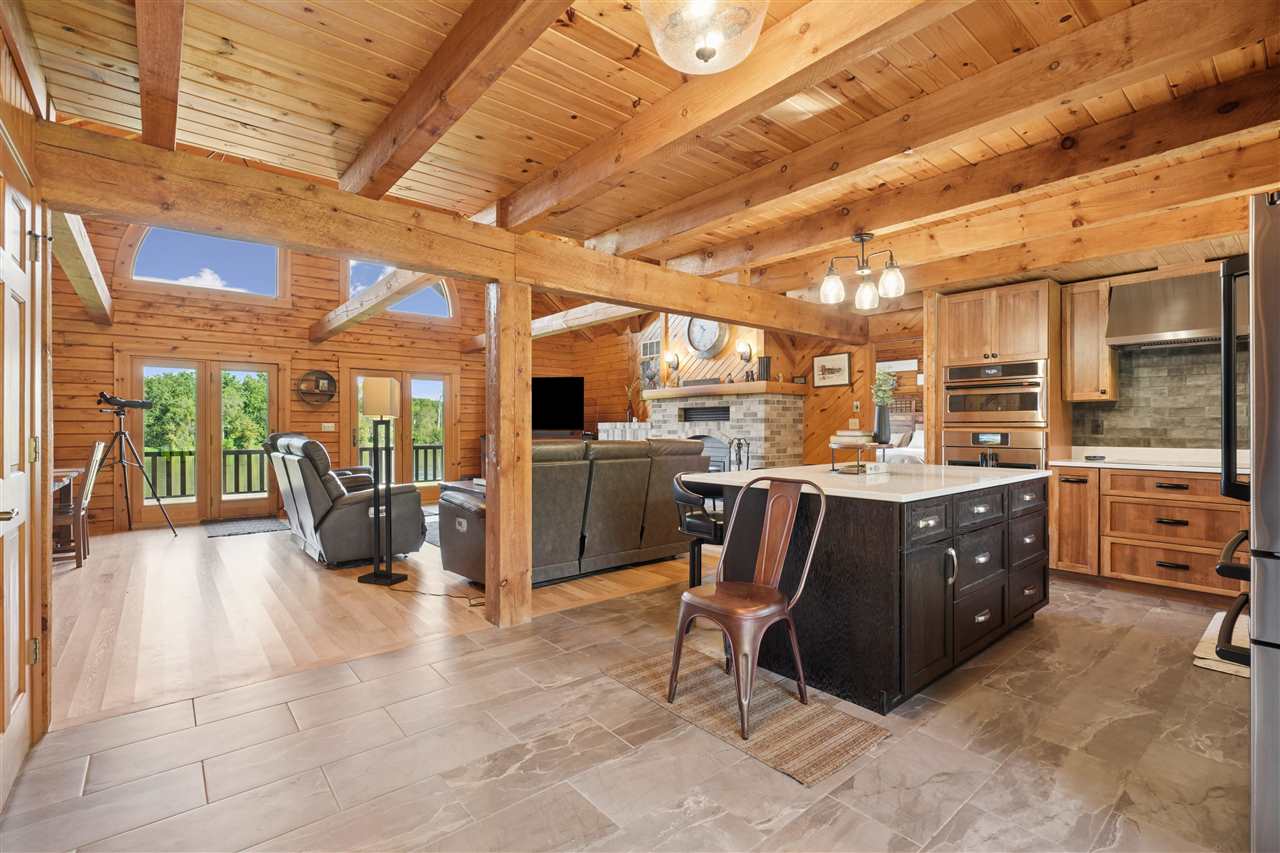 57 Solon Road Solon IA 52333