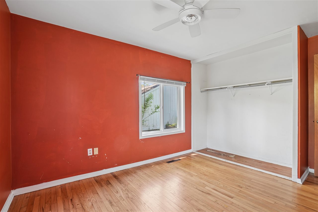 2415 Wayne Avenue Iowa City IA 52240