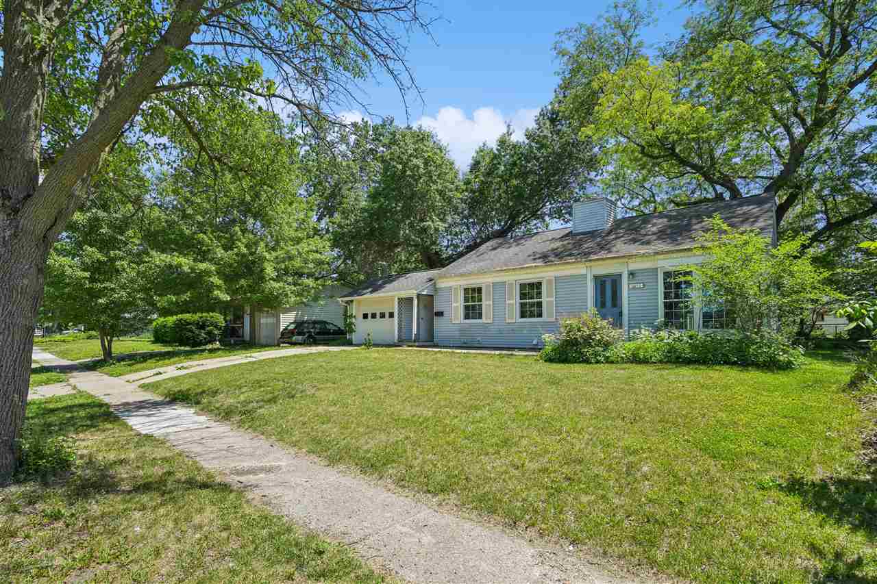 2415 Wayne Avenue Iowa City IA 52240