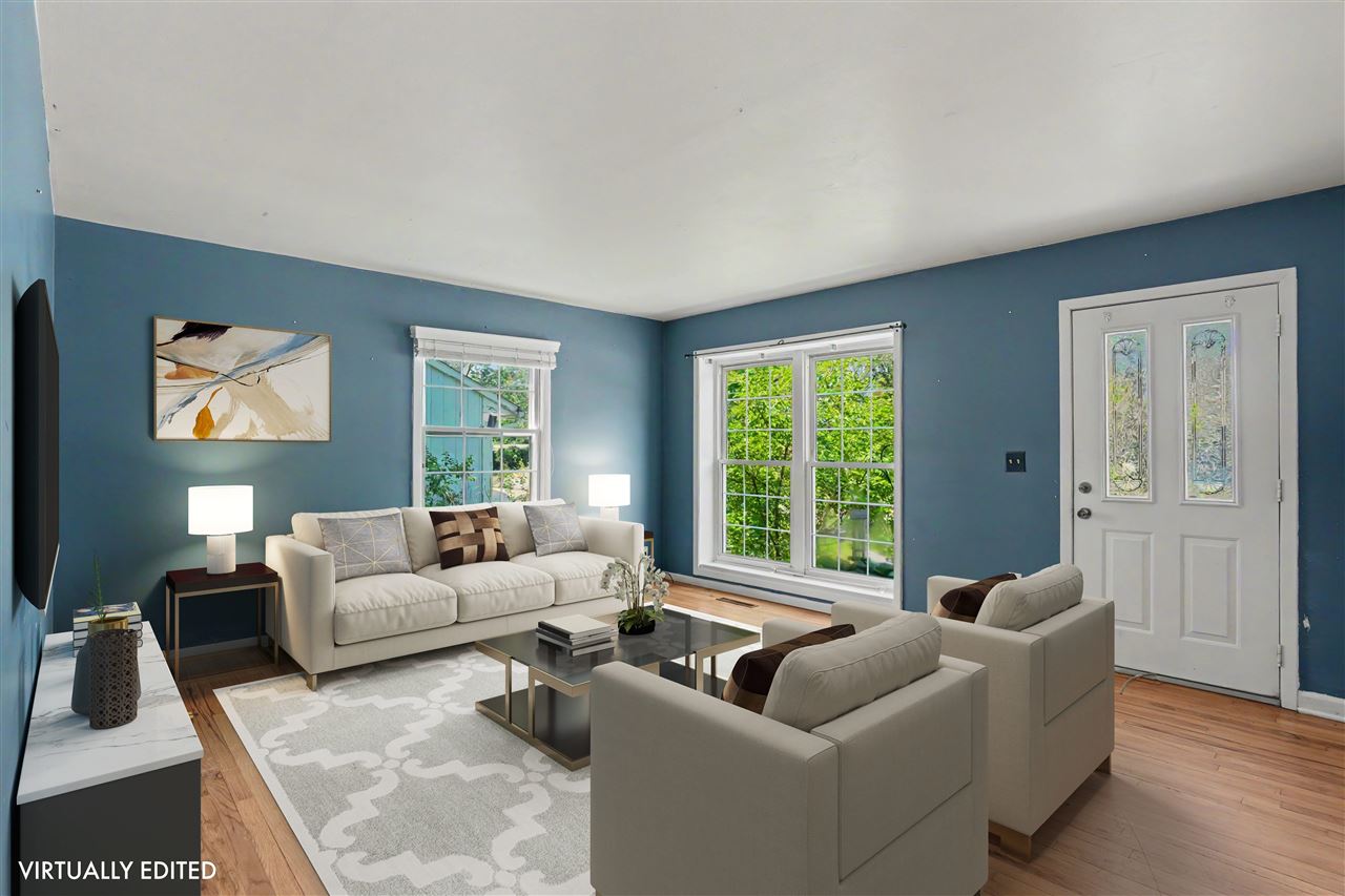 2415 Wayne Avenue Iowa City IA 52240