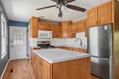 2415 Wayne Avenue Iowa City IA 52240