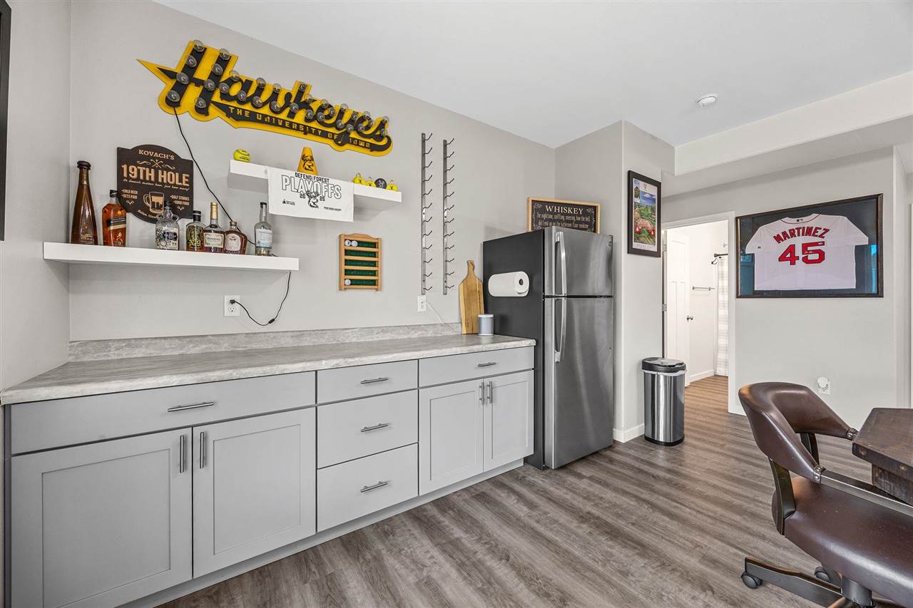 559 Fawn Avenue Tiffin IA 52340