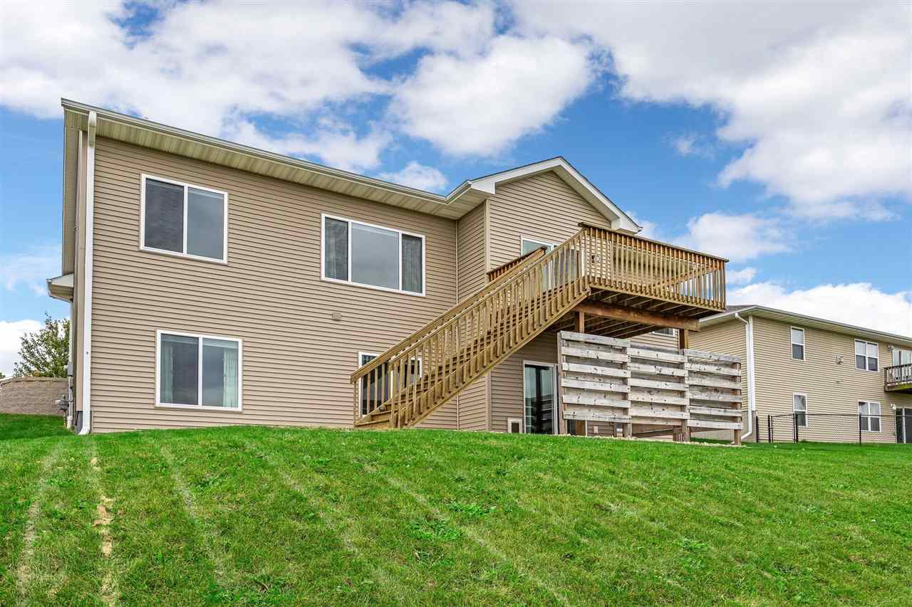 559 Fawn Avenue Tiffin IA 52340