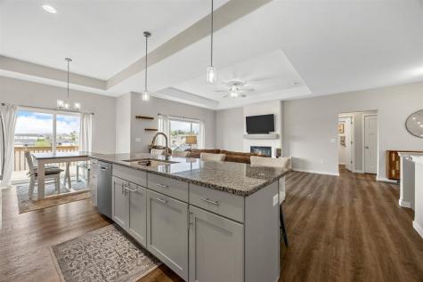 559 Fawn Avenue Tiffin IA 52340
