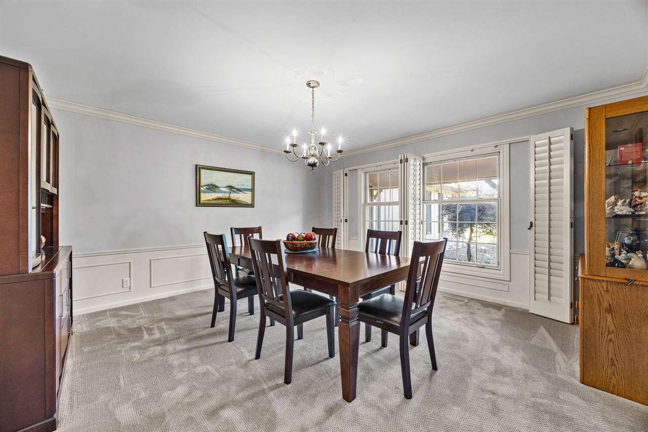 2915 Indian Hill Road SE Cedar Rapids IA 52403