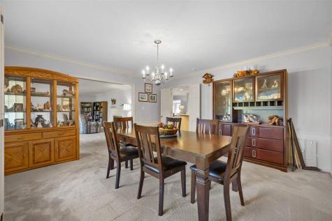 2915 Indian Hill Road SE Cedar Rapids IA 52403