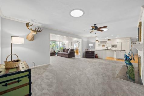 2915 Indian Hill Road SE Cedar Rapids IA 52403
