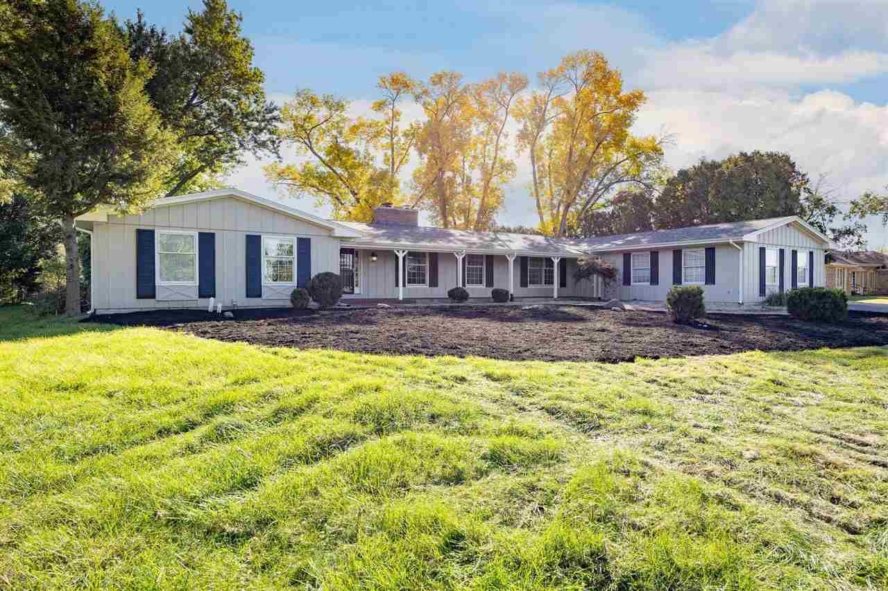 2915 Indian Hill Road SE Cedar Rapids IA 52403