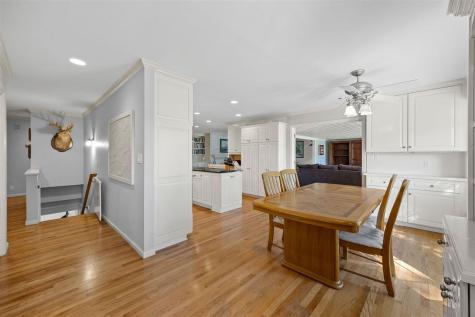 2915 Indian Hill Road SE Cedar Rapids IA 52403