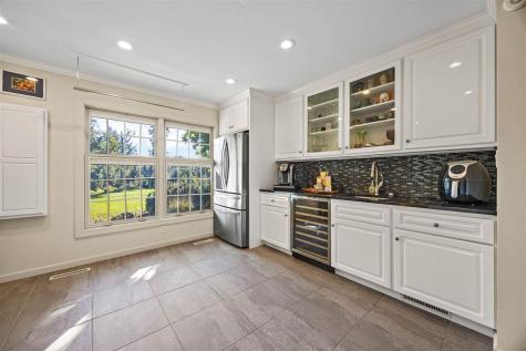 2915 Indian Hill Road SE Cedar Rapids IA 52403
