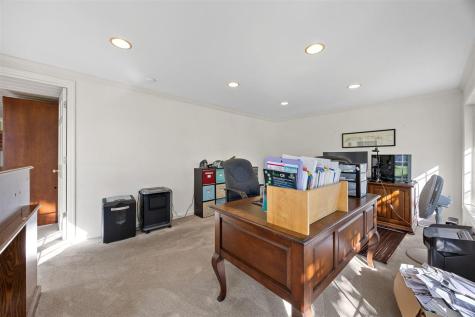 2915 Indian Hill Road SE Cedar Rapids IA 52403