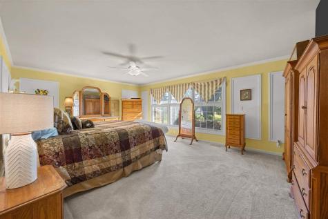 2915 Indian Hill Road SE Cedar Rapids IA 52403