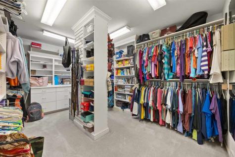2915 Indian Hill Road SE Cedar Rapids IA 52403