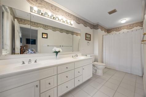 2915 Indian Hill Road SE Cedar Rapids IA 52403