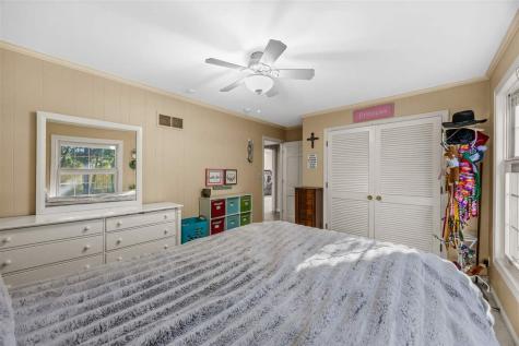 2915 Indian Hill Road SE Cedar Rapids IA 52403