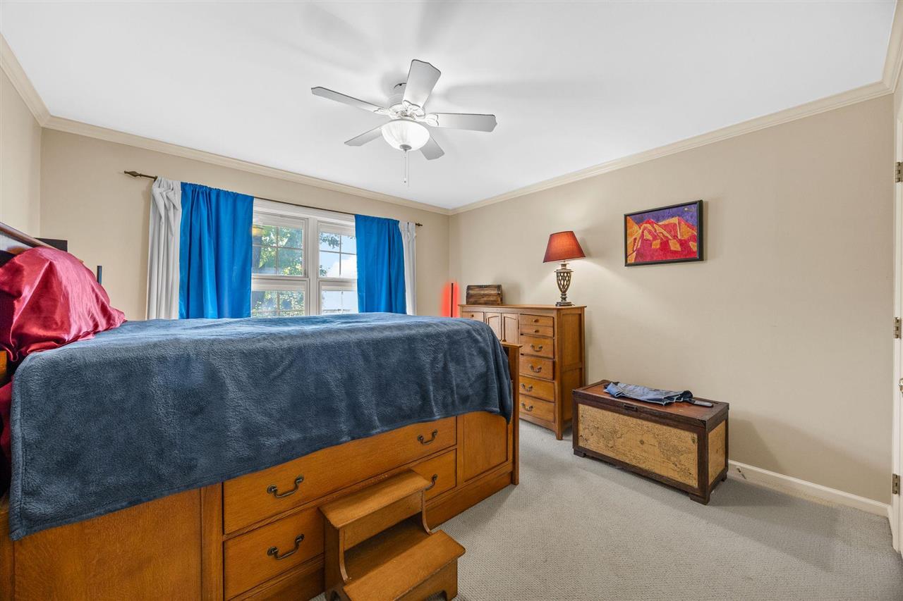 2915 Indian Hill Road SE Cedar Rapids IA 52403