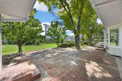 2915 Indian Hill Road SE Cedar Rapids IA 52403