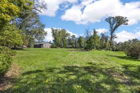 2915 Indian Hill Road SE Cedar Rapids IA 52403
