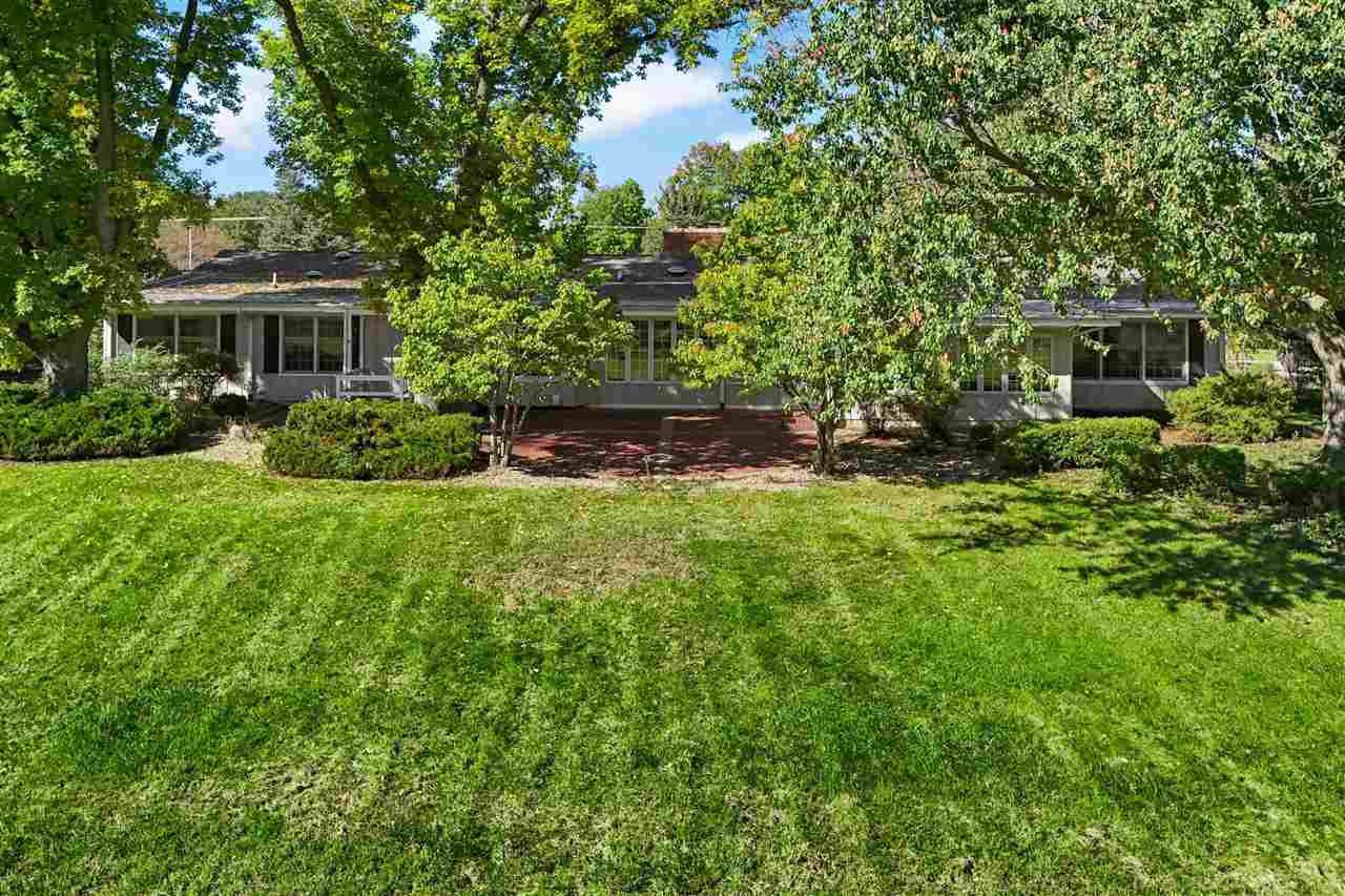 2915 Indian Hill Road SE Cedar Rapids IA 52403