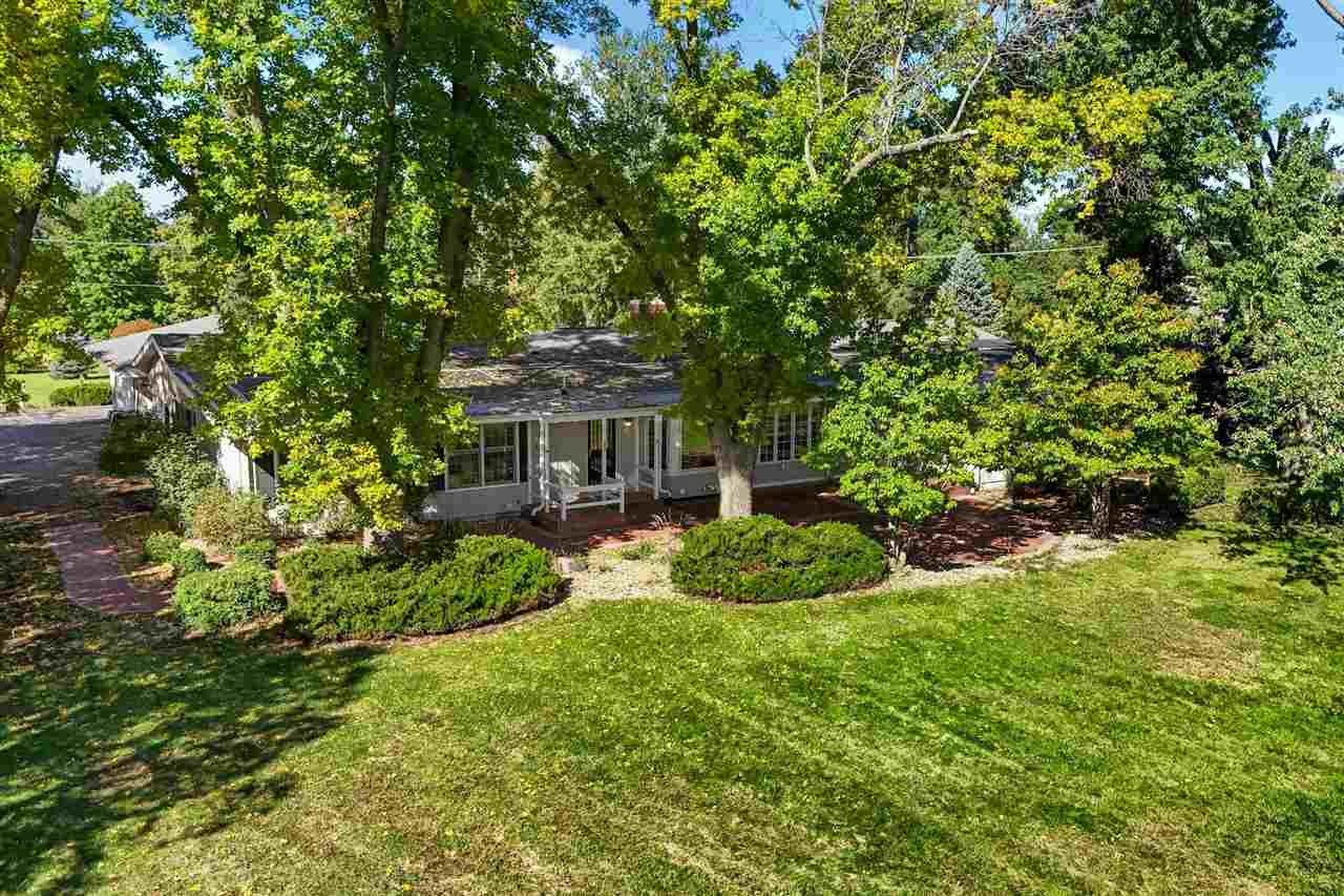 2915 Indian Hill Road SE Cedar Rapids IA 52403