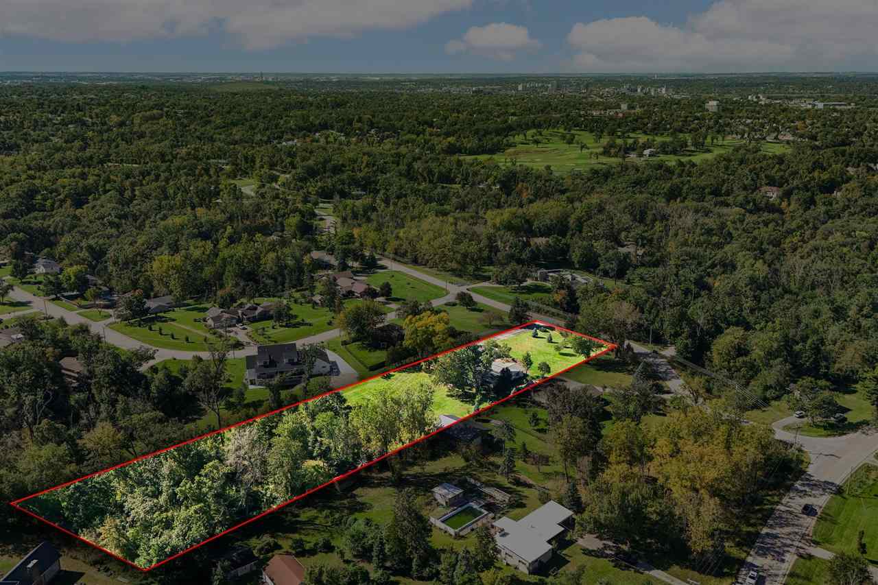 2915 Indian Hill Road SE Cedar Rapids IA 52403