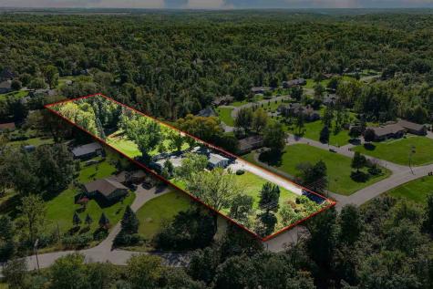 2915 Indian Hill Road SE Cedar Rapids IA 52403
