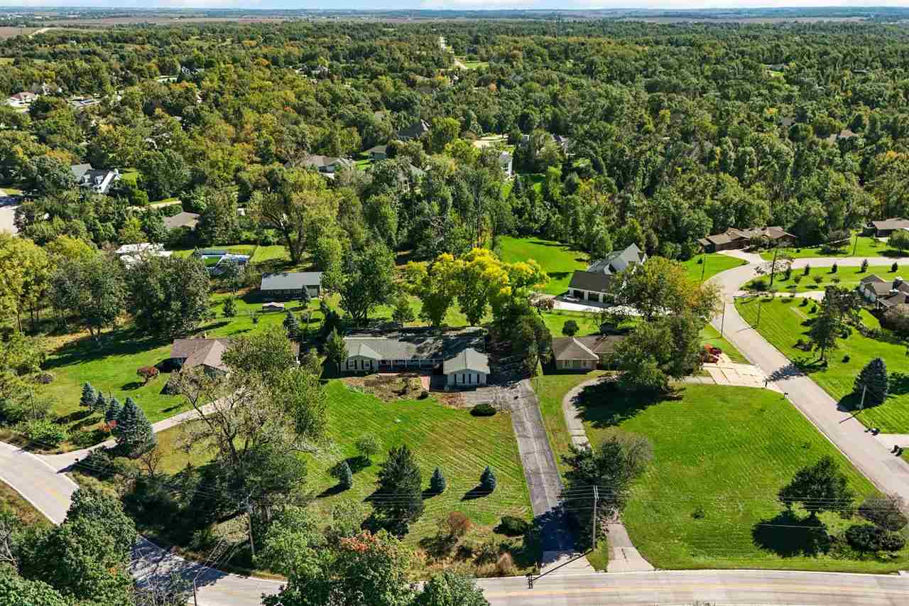 2915 Indian Hill Road SE Cedar Rapids IA 52403