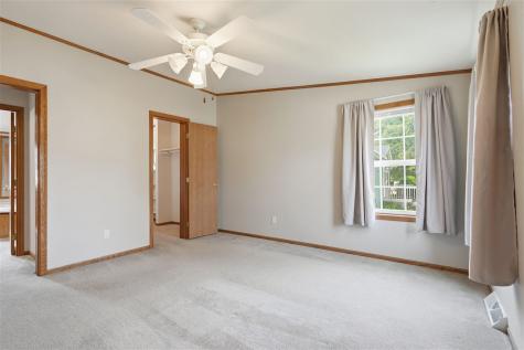 268 Paddock Circle Iowa City IA 52240