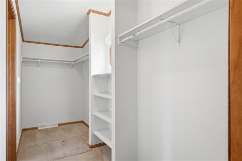 268 Paddock Circle Iowa City IA 52240