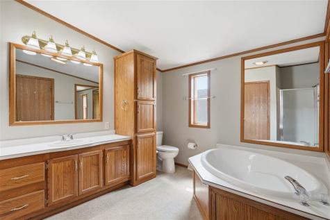 268 Paddock Circle Iowa City IA 52240
