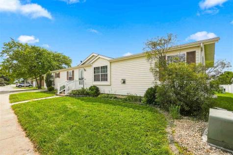 268 Paddock Circle Iowa City IA 52240