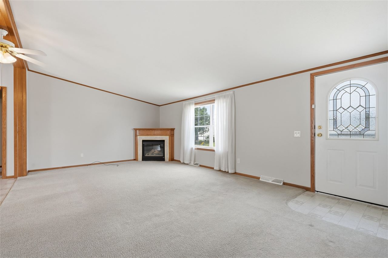 268 Paddock Circle Iowa City IA 52240