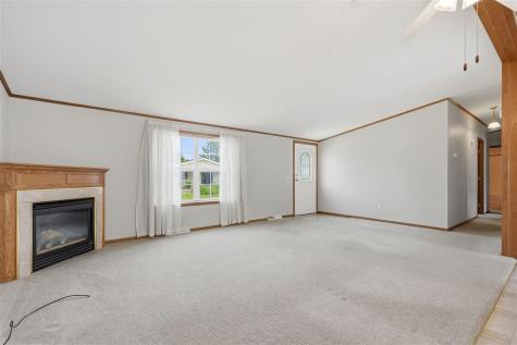 268 Paddock Circle Iowa City IA 52240