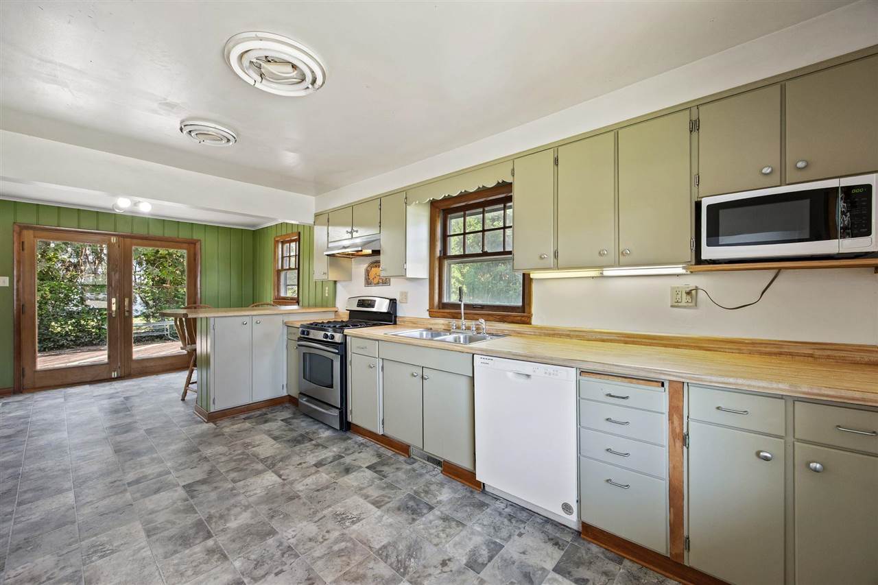 219 Myrtle Avenue Iowa City IA 52246