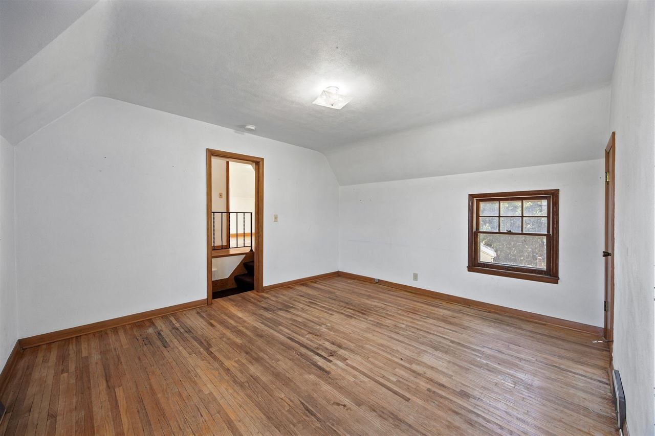 219 Myrtle Avenue Iowa City IA 52246