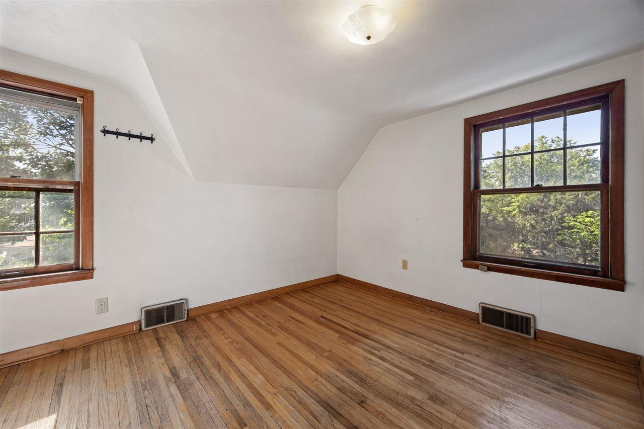 219 Myrtle Avenue Iowa City IA 52246