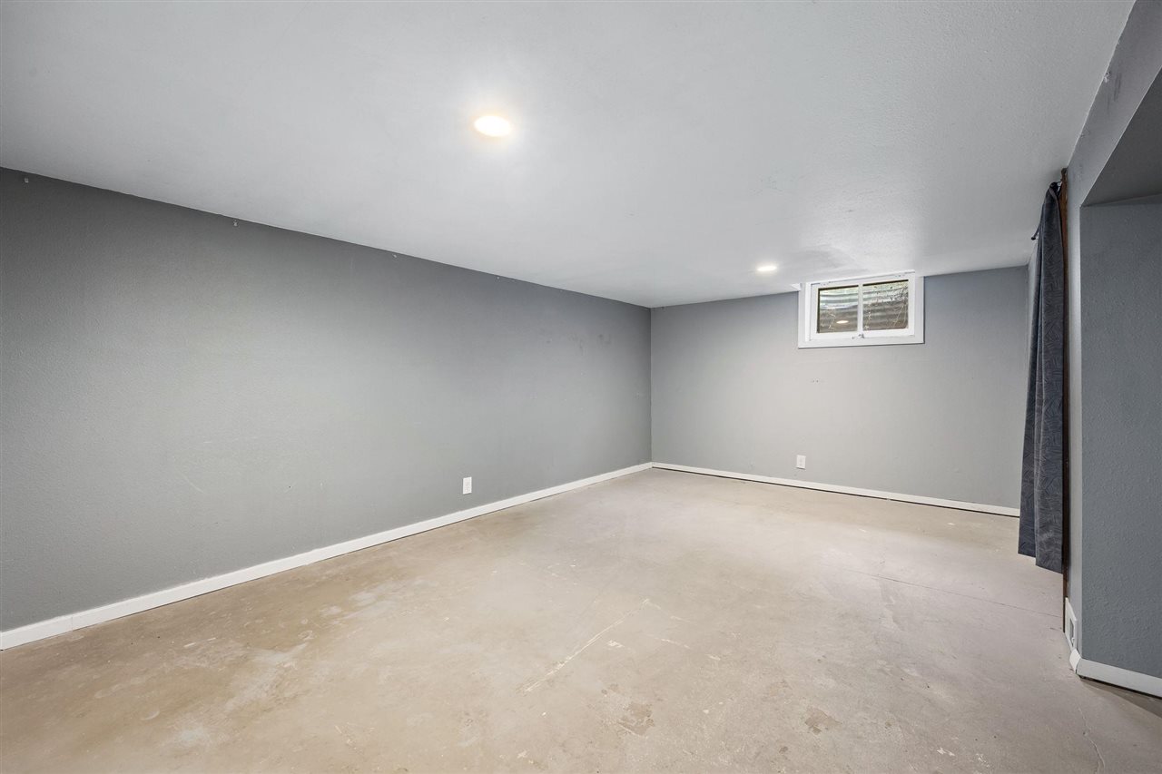 219 Myrtle Avenue Iowa City IA 52246