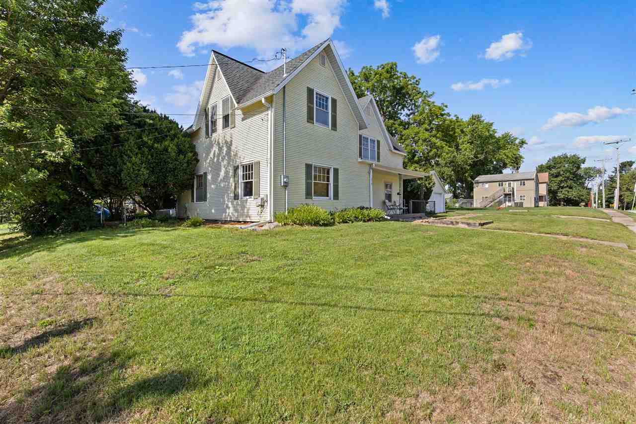 219 Myrtle Avenue Iowa City IA 52246